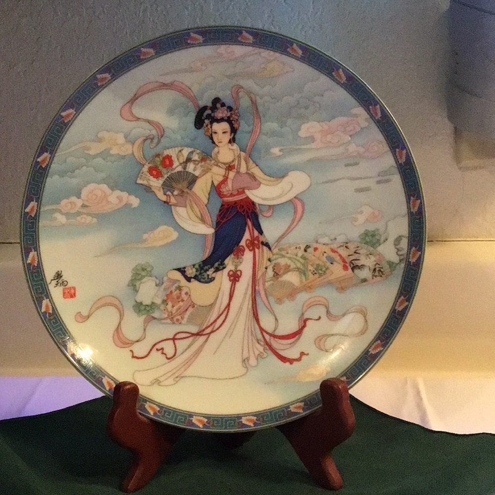 1 of 12 plates from the “Legends of West Lake series”